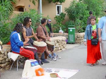 Ibiza: Halbtagesausflug zum berühmten Ibiza Hippiemarkt Ibiza: Halbtagesausflug zum berühmten Ibiza Hippiemarkt