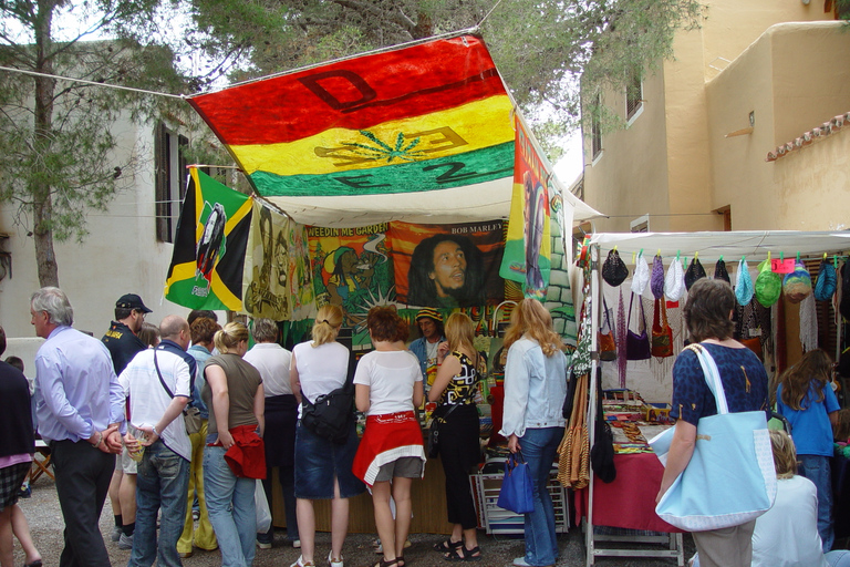 Ibiza : Mercadillo Hippie Las Dalias nocturno