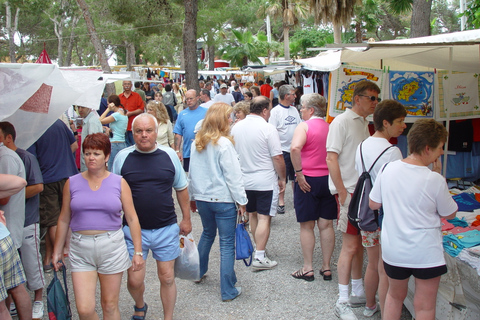 Ibiza: Mercadillo Hippie Las Dalias nattetid