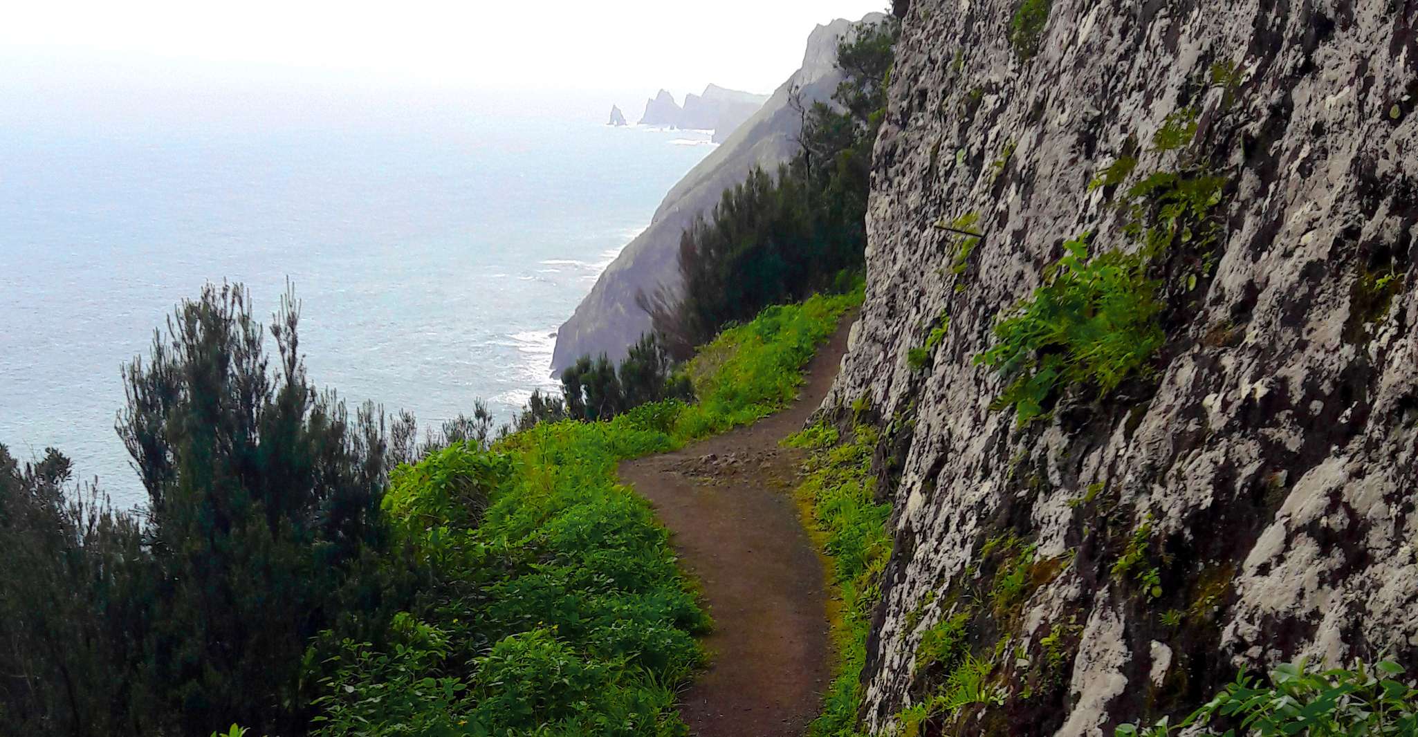 Larano, Berg-Cliff-Wandertour - Hizvo