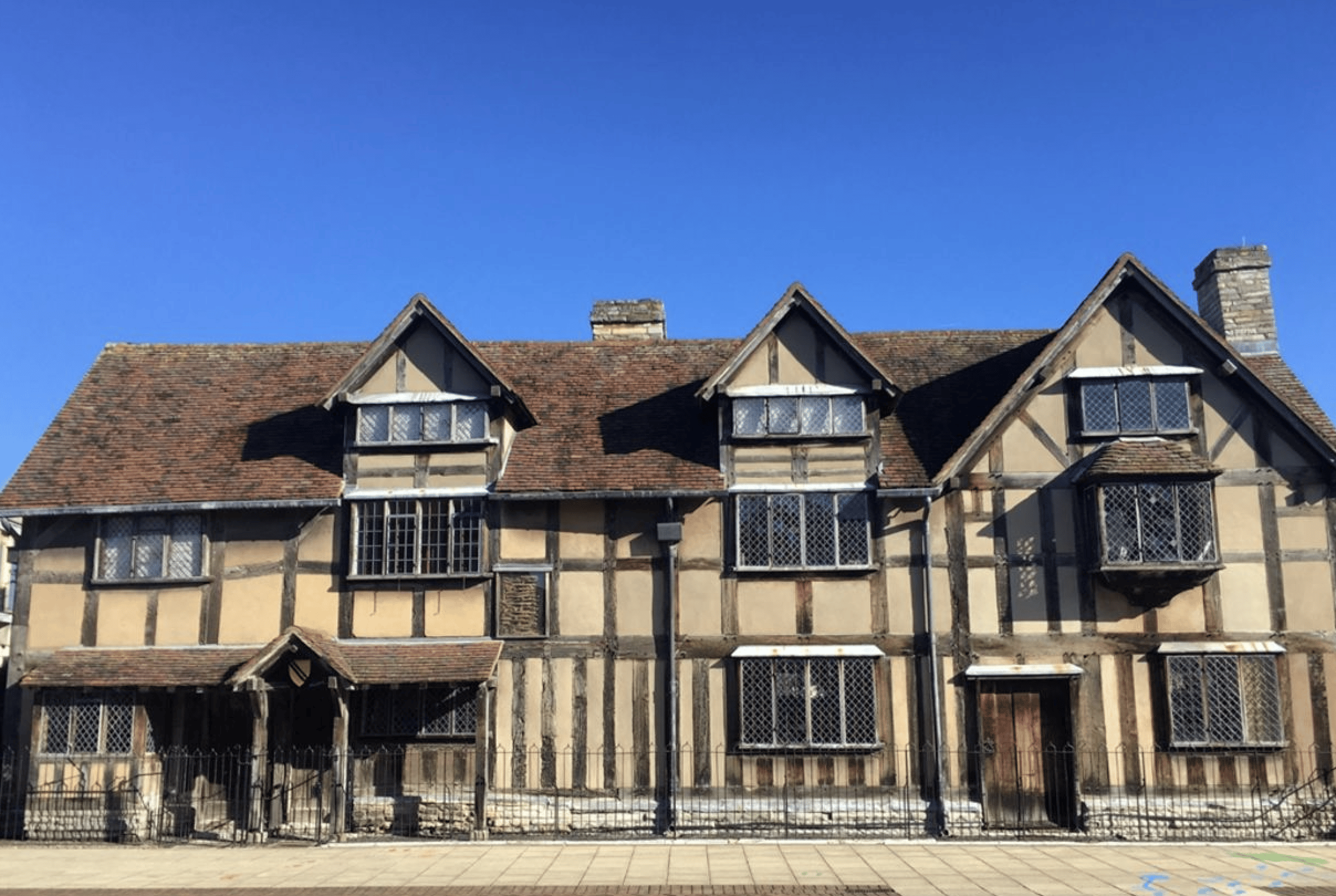 Lustiger, theatralischer Familien-Rundgang durch Stratford-on-Avon