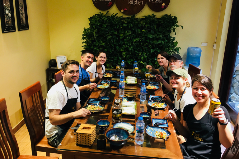 Hanoi: clase de cocina en una villa local con recorrido por el mercado