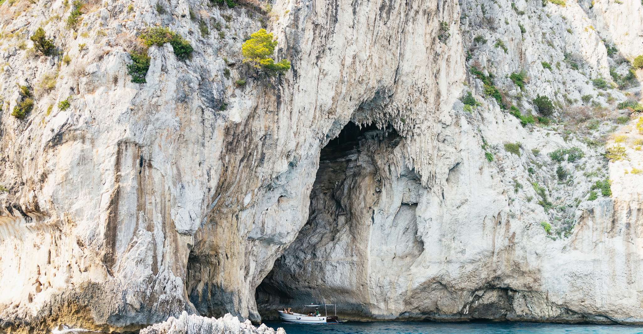 Capri, Island Boat Trip with Grottos - Housity