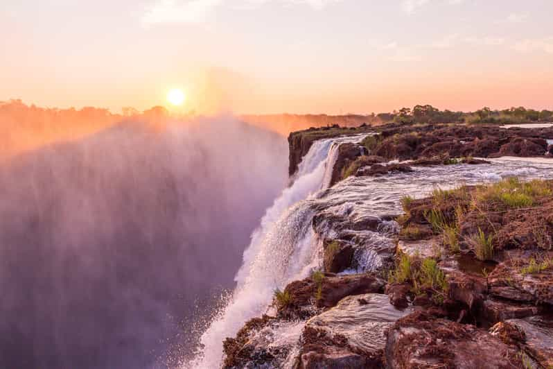 Von Victoria Falls aus: Livingstone Island Tour & Devils Pool ...