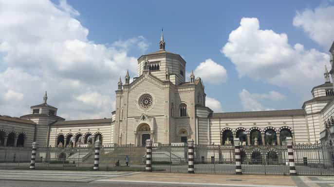 il cimitero monumentale di milano scopri linaspettato