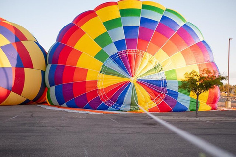 Albuquerque: Sunrise Hot Air Balloon Flight with Toast Private Sunrise Flight