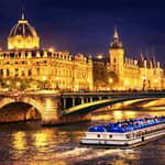 Parigi: crociera serale della città illuminata con i leggendari Bateaux-Mouches