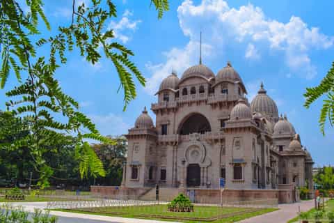 Kolkata: Private Full-Day Spirituality & Temples Tour