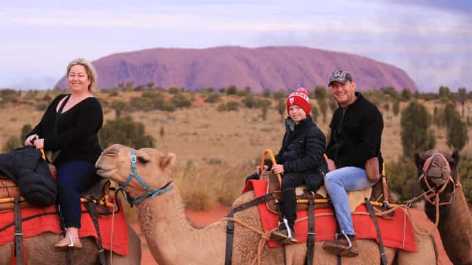 uluru sunset camel safari + aussie damper beer wine
