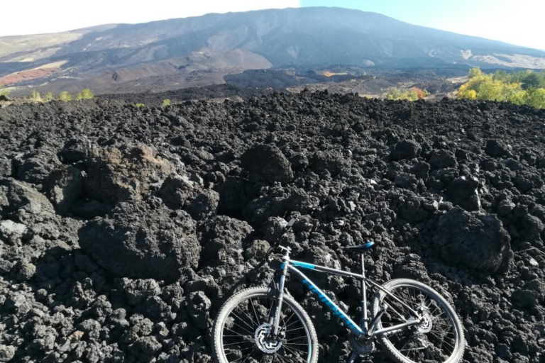 Etna: Half-Day Mt Etna Mountain Bike Tour Mt Etna Shared Mountain Bike Tour in Italian