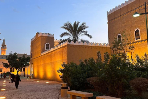 Riyadh: 3-Days Private City Tour and Six Flags Al Qiddiyah