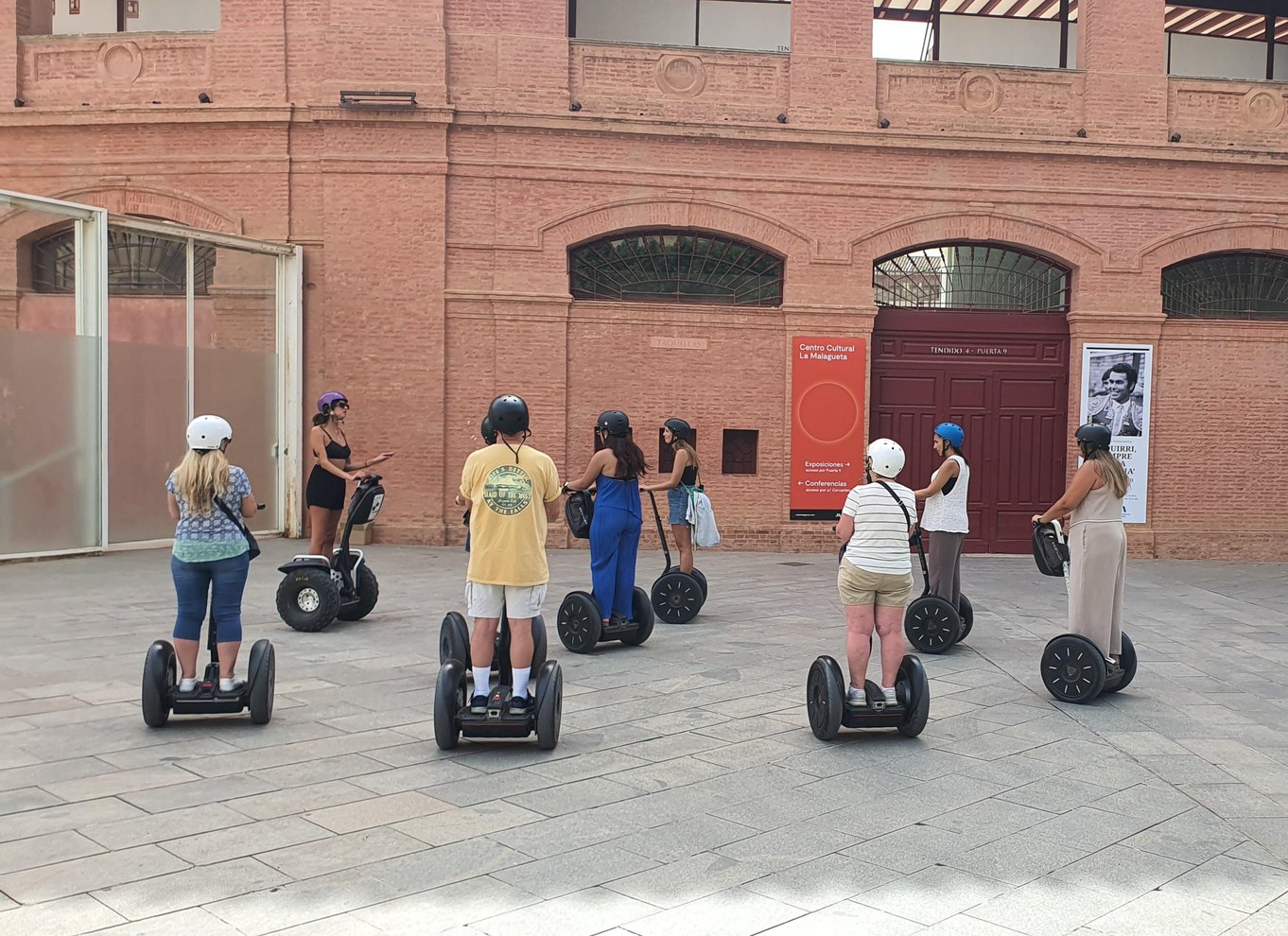 Malaga: Segway-tur til Gibralfaro-slottet, tyrefægterarenaen og havnen