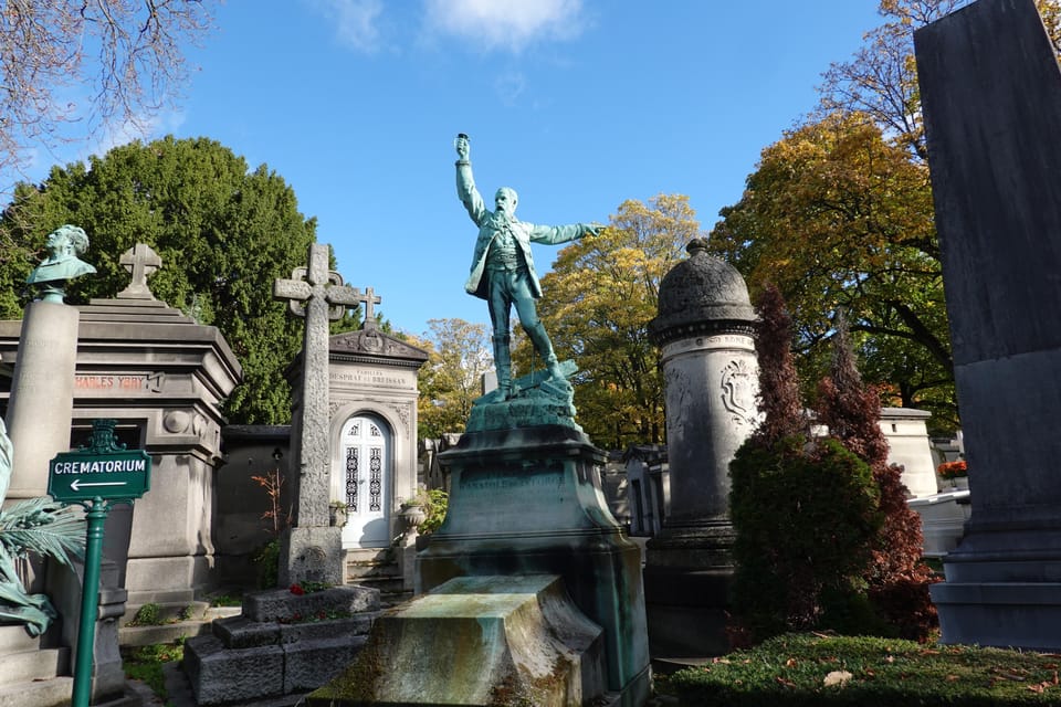 Paris : Visite du cimetière du Père-Lachaise et croisière sur la Seine