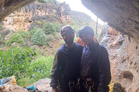 Madrid: Aventura de espeleologia e rapel com transporte