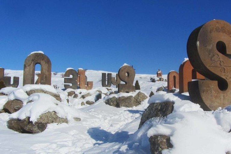 Tour de día completo al norte de Armenia: Sanahin y Haghpat