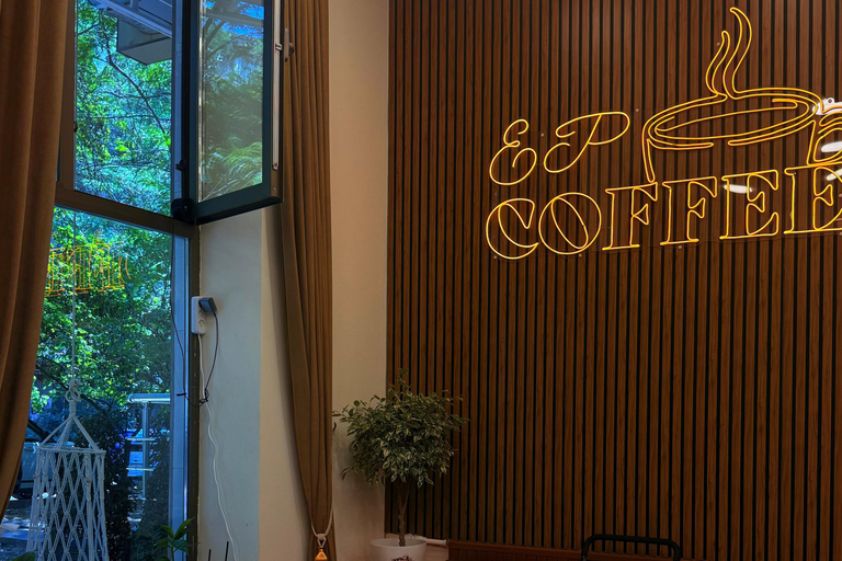 Paws in the City: Pet-Friendly Baku Experience