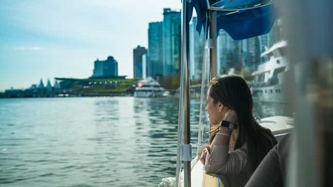 vancouver electric boat tour of coal harbor