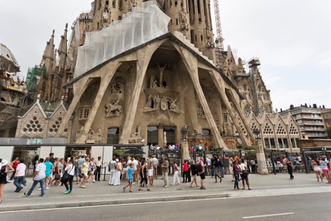 Sagrada Família et Parc Güell : billet et visite guidéeVisite privée