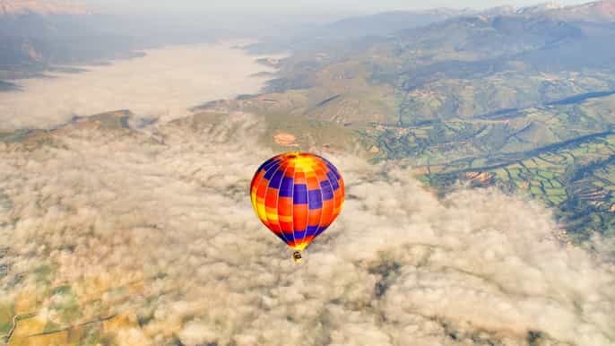 barcelona morning hot air balloon flight with breakfast