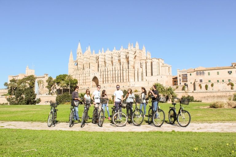 Palma de Mallorca Starego Miasta z przewodnikiem Bike Tour i Tapas