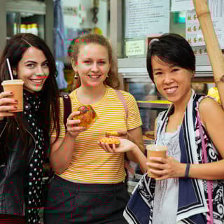 Hong Kong: Private Food Tour – 10 Tastings with Locals