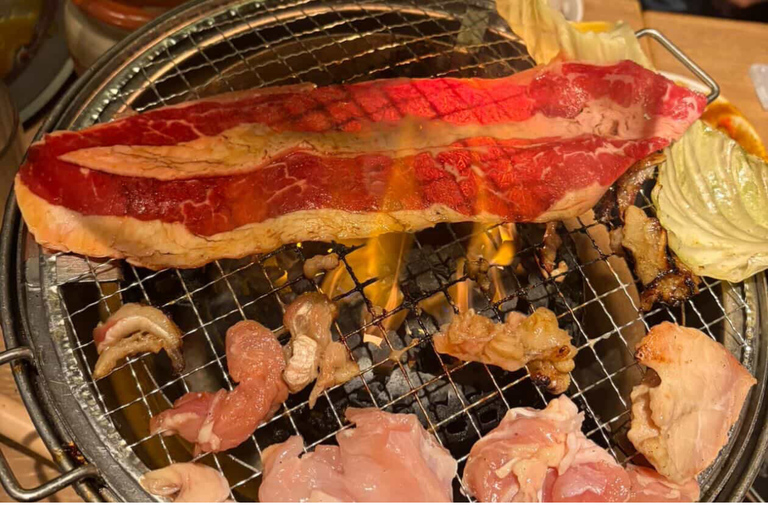 Osaka: Guided Local Food Tour with a Ninja Guide ( Spy )