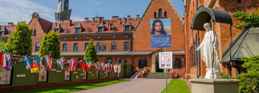 Fra Krakow: Wadowice og Helligdommen for Guds barmhjertighet