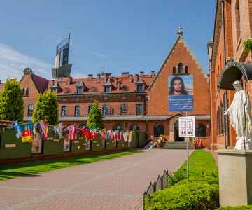 From Krakow: Wadowice & Sanctuary of Divine Mercy Tour