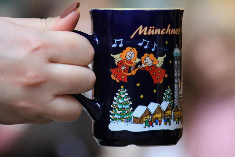 Munich: Christmas market hopping with a sightseeing tour