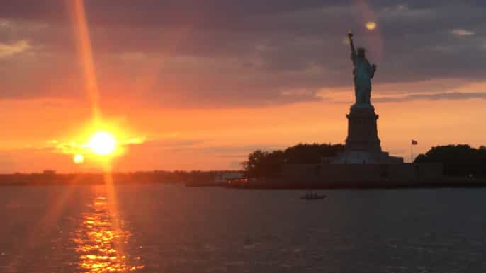 nyc happy hour cruise