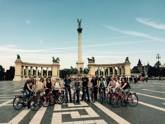 Budapest: Tour guiado en bicicleta