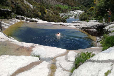 Do Porto: Caminhar, nadar ou simplesmente explorar o Parque Nacional do GerêsCaminha e nada no Parque Nacional do Gerês.