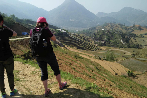 Van Hanoi: 3-daagse Sa Pa Etnische Homestay Trekking TourVanuit Hanoi: 3 dagen wandelen in Sa Pa met homestays