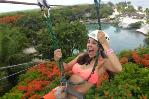 cozumel aventura en tirolina en el parque chankanaab