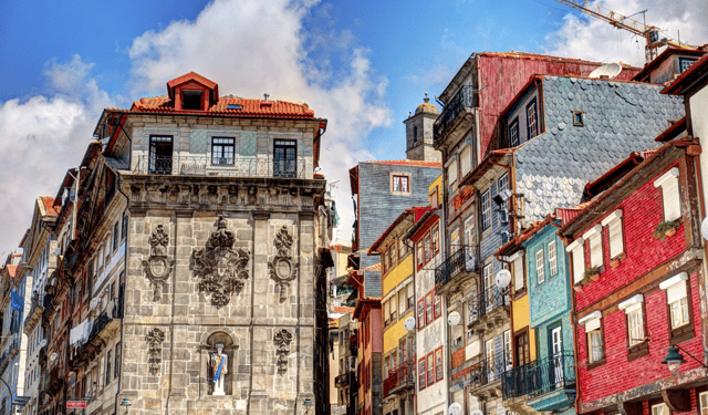 Private 4 hours tour of the "Main Monuments" in Oporto