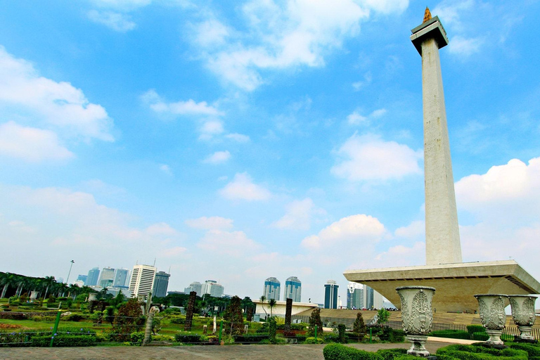 Jakarta : visite guidée Instagram de MonasRejoignez une visite guidée avec un guide anglophone