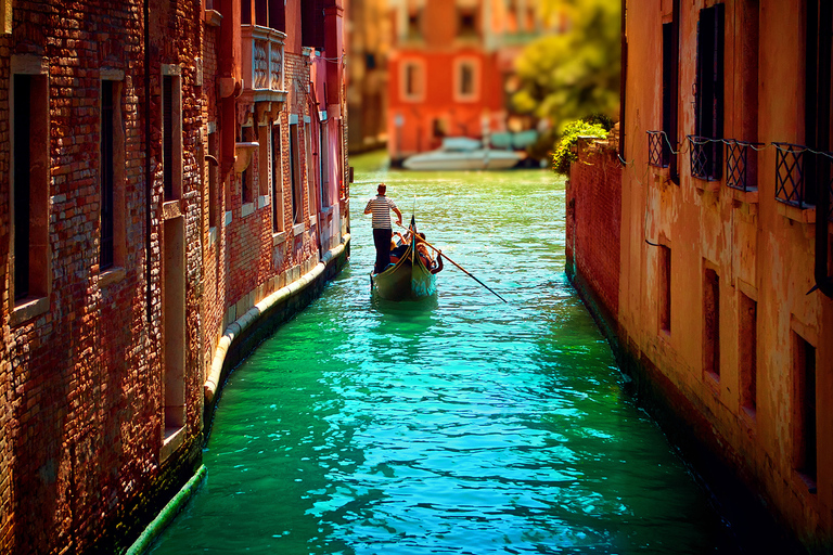 Venecia: paseo privado en góndola para hasta 6 personas