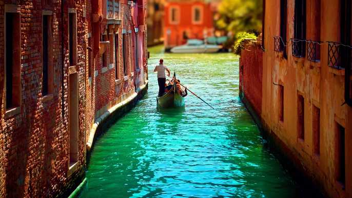 Venecia: crucero privado en góndola para hasta 5 pasajeros