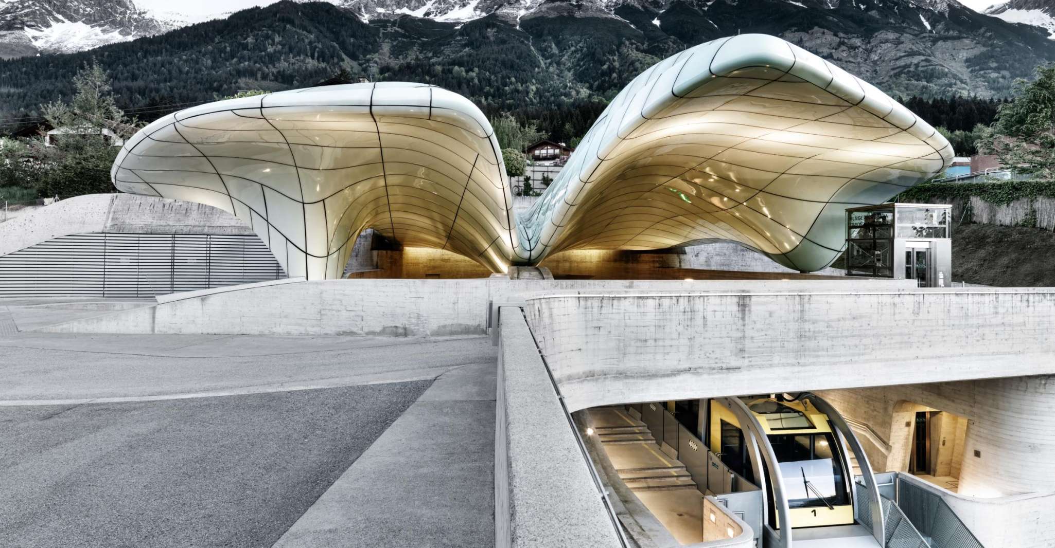 Hungerburg, Roundtrip Funicular Tickets from Innsbruck - Housity