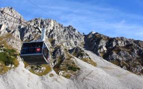 Top of Innsbruck: Roundtrip Cable Car Ticket