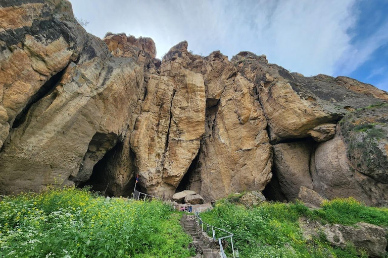 Yerevan: Noravank, Tatev, Zorats Karer & Areni Tour