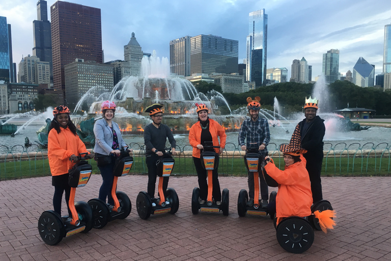 Chicago: Gangsters, Ghosts, and Haunted Hotels Segway TourChicago: Gangsters, spöken och hemsökta hotell Gangsters, spöken och hemsökta hotell Segway-tur