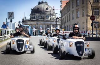 Berlin: Sightseeingtour im Mini-Hot Rod