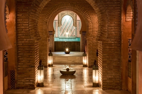 Granada: Hammam Al Ándalus mit optionaler MassageHammam-Erfahrung mit 15-minütiger Massage