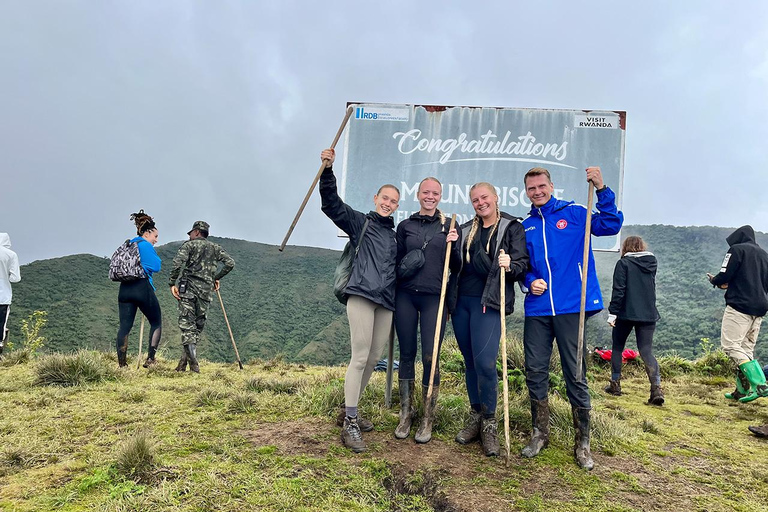 From Kigali: Bisoke Summit Trek, Crater Lake 1 Day Safari