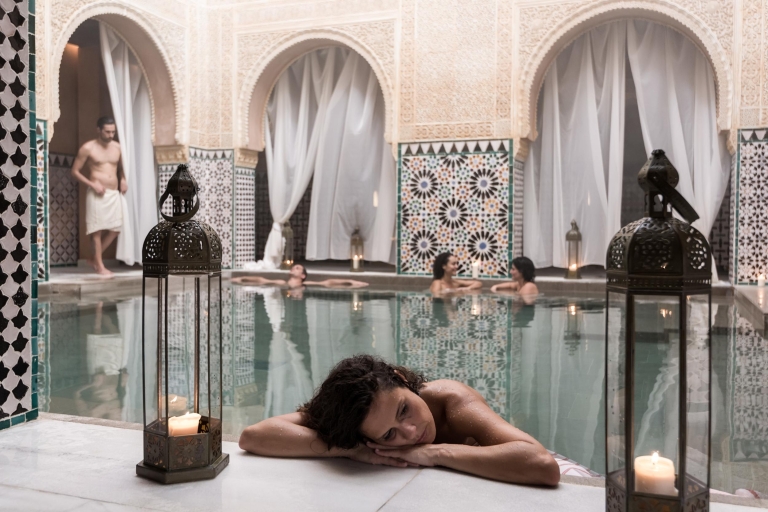 Łaźnia turecka w Maladze: Kąpiel i masaż relaksacyjnyŁaźnia turecka w Maladze: Kąpiel i 15-minutowy masaż