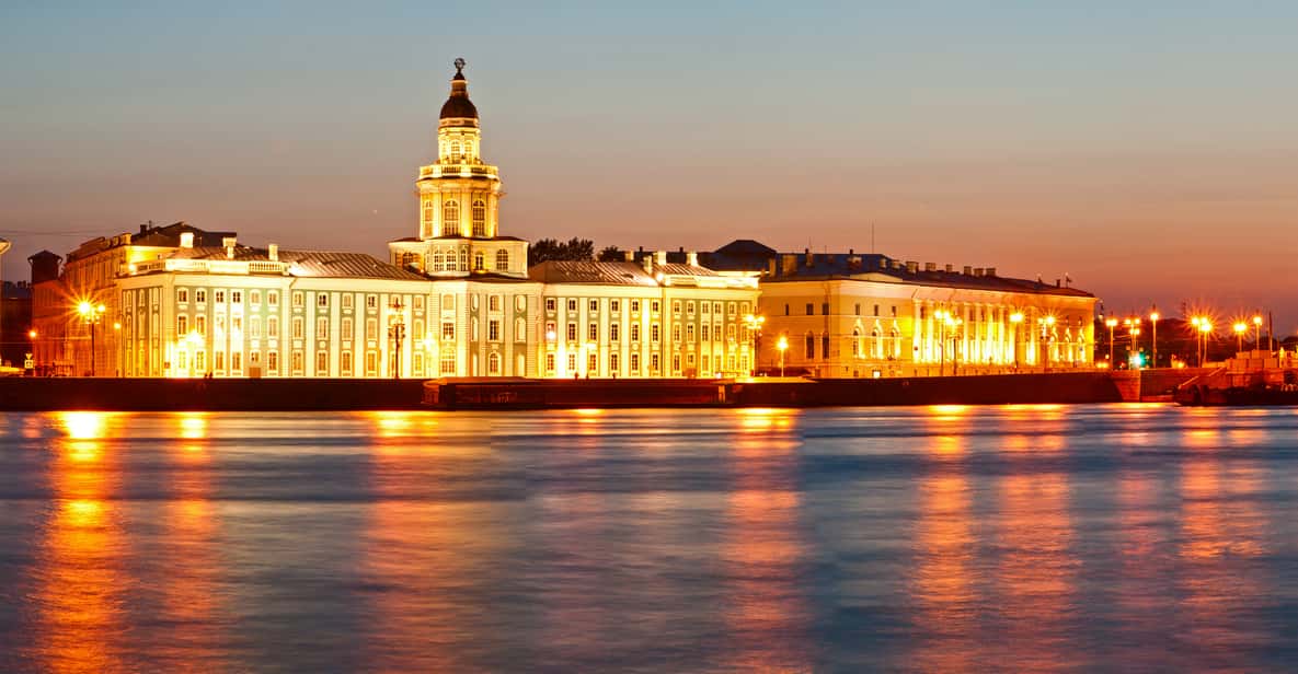 St. Petersburg: Raising Drawbridges Night Boat Tour