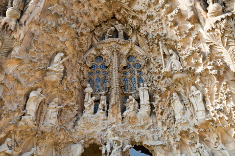 Barcelona: Montserrat & Sagrada Familia Guided Tour