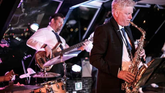 londra crociera jazz di 3 ore con cena sul tamigi