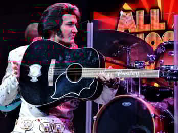 Las Vegas: Ticket für die Elvis-Show All Shook Up. Foto: GetYourGuide Las Vegas: Ticket für die Elvis-Show All Shook Up. Foto: GetYourGuide